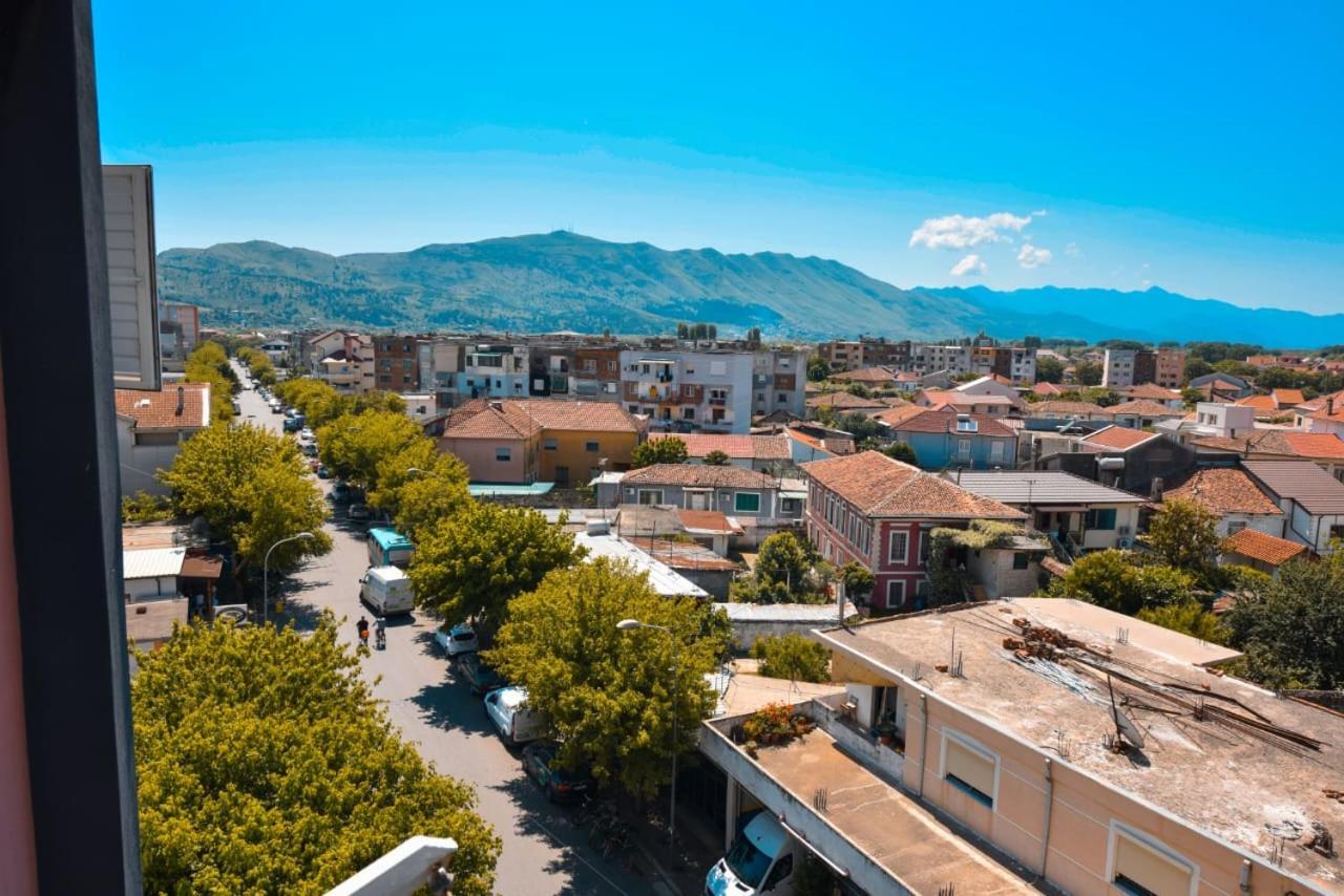 Casa Di Besarb Apartment Shkoder Bagian luar foto